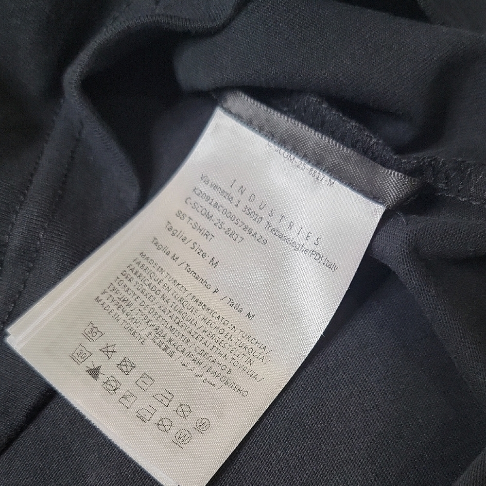Moncler Black Short-Sleeve Logo Patch T-Shirt - Picture 4 of 5